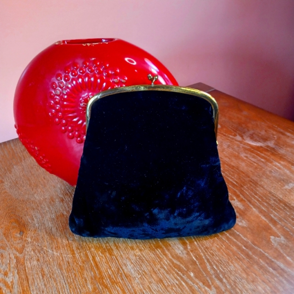 Vintage 1940s black velvet clutch with matching change purse.